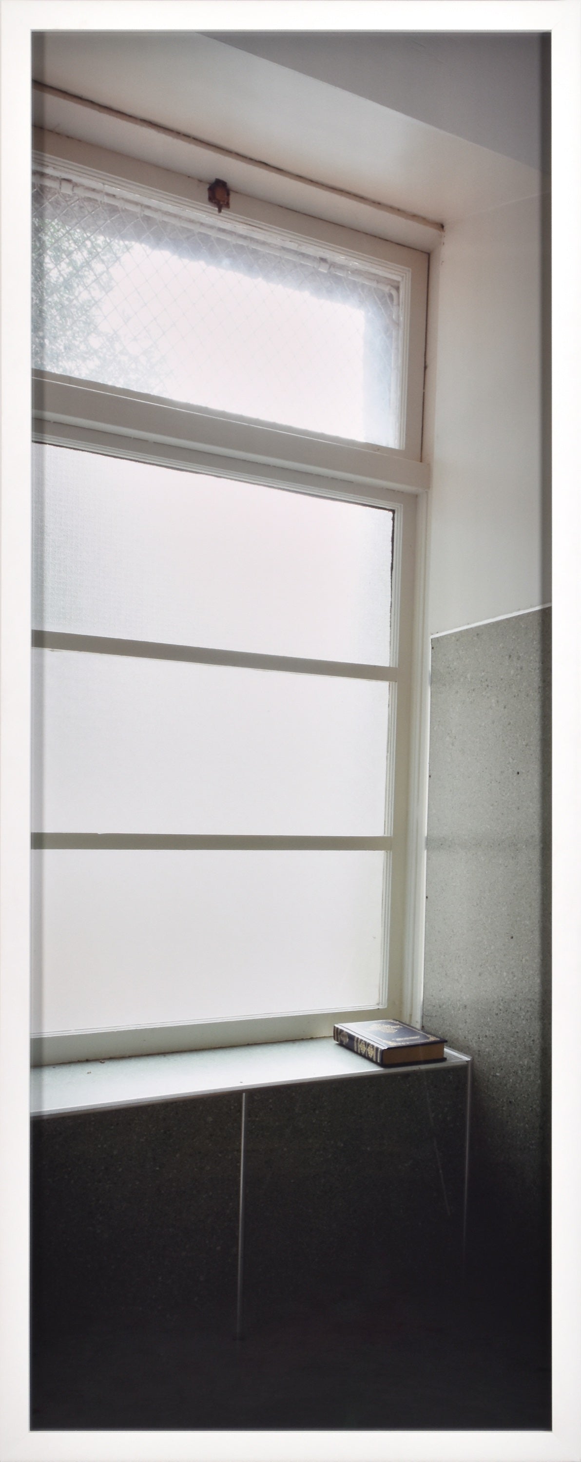 Karin Bubaš, Shakespeare, 2007. Image of a window sill with light coming through and a book on the edge. View 1 of 2.